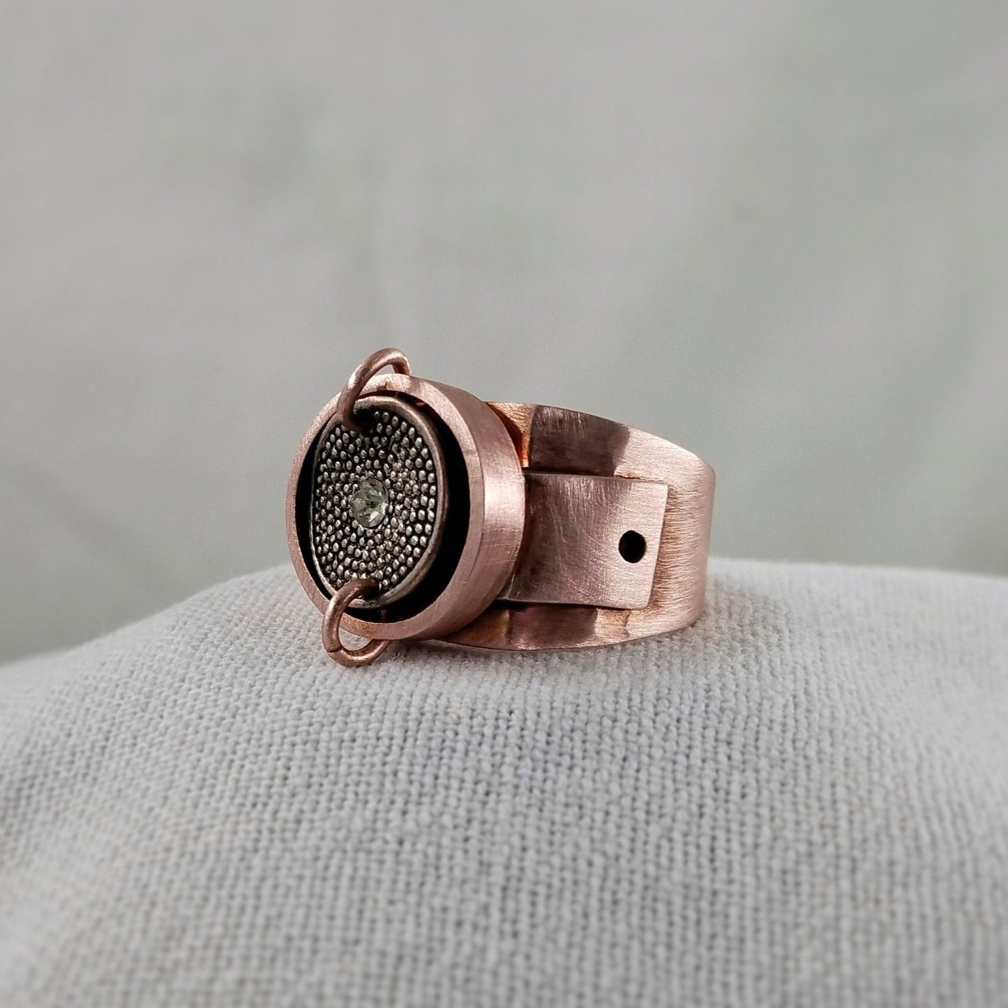 Empty Shine Ring