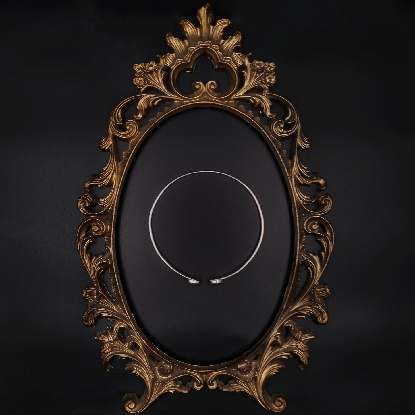 Mars Choker