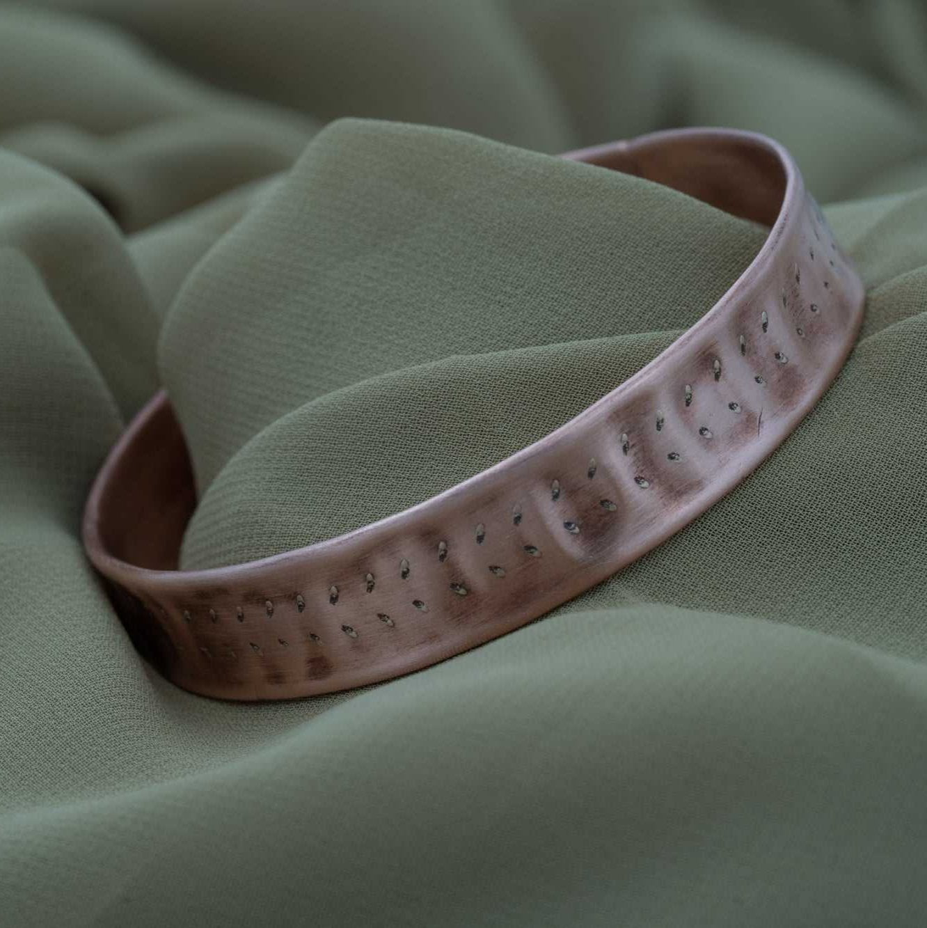 Faint Signs Bracelete