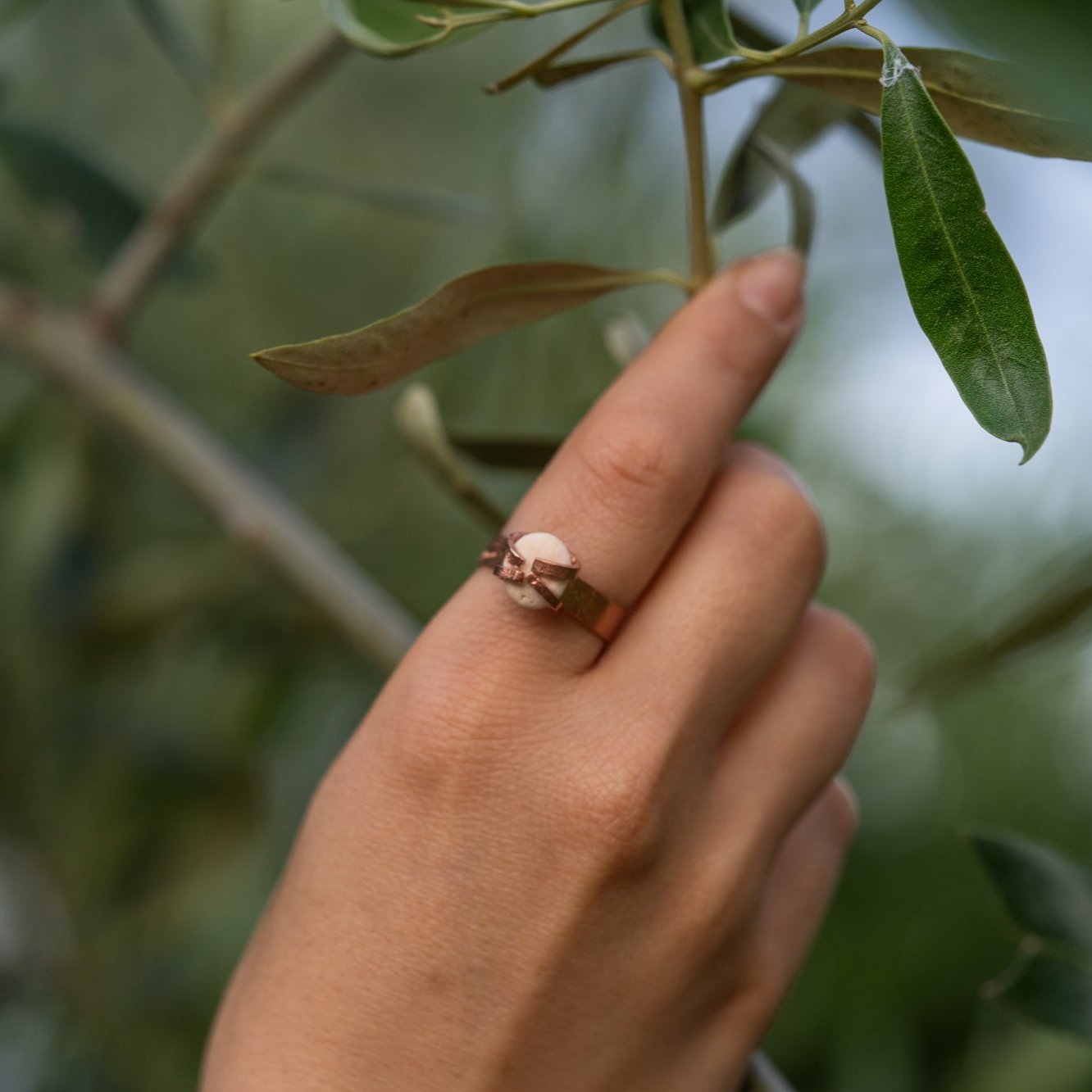 The Pebble ring